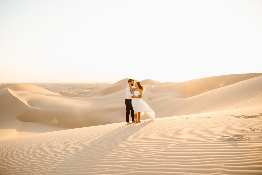 desert sand dunes engagement session